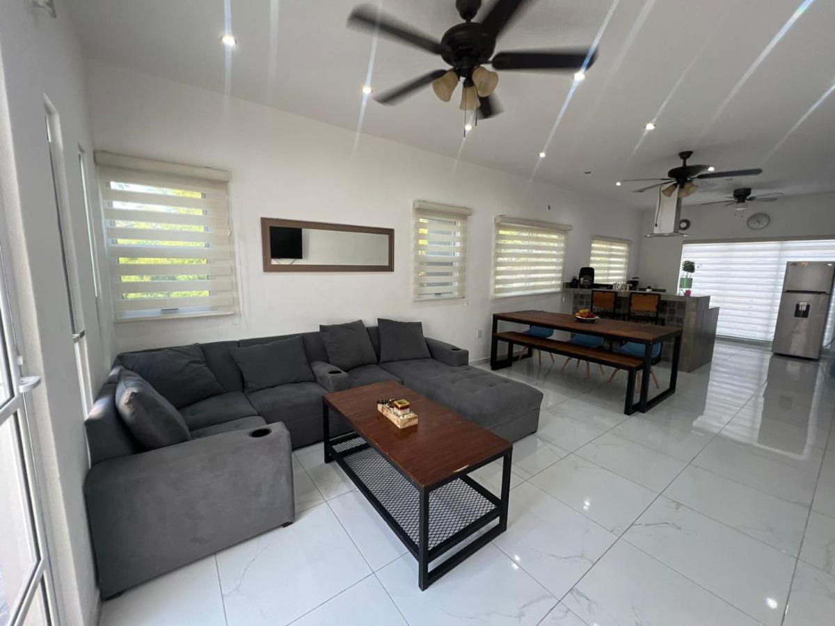 Casa Paloma 2 En Segunda Planta Cerca De Aeropuerto Y Centro Comercial Chetumal Exterior foto